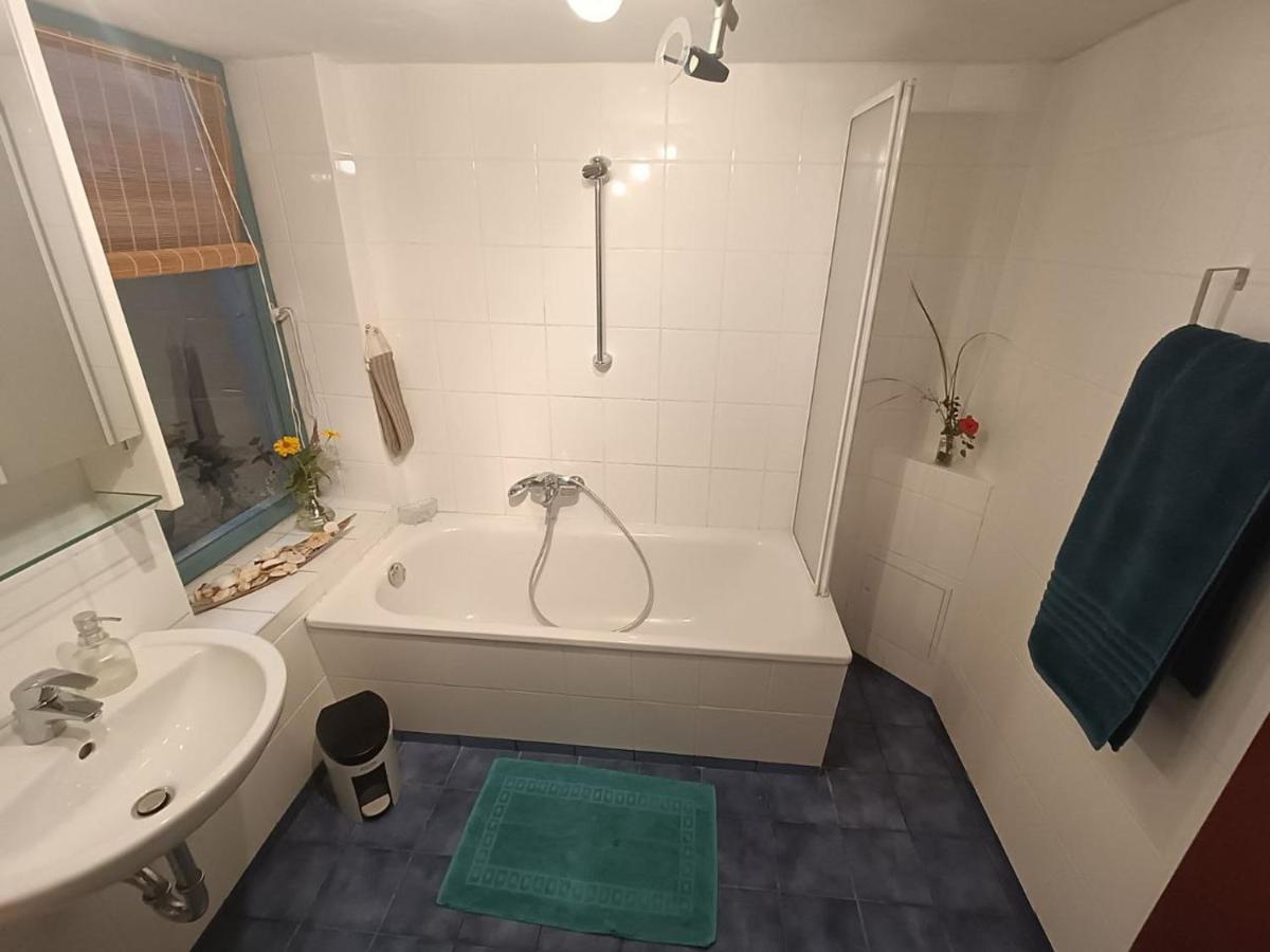 Fischerhaus Galenbeck Bed & Breakfast Bagian luar foto