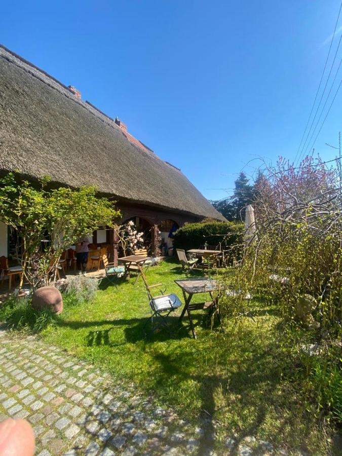 Fischerhaus Galenbeck Bed & Breakfast Bagian luar foto