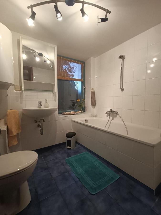 Fischerhaus Galenbeck Bed & Breakfast Bagian luar foto